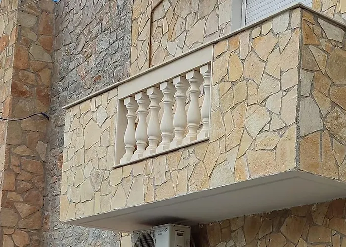 Niko\'S Stone House 2